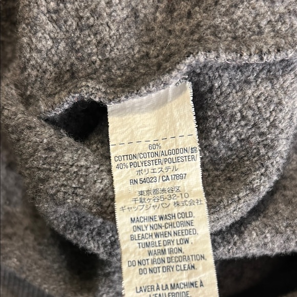 Old Navy Charcoal Heart Graphic Sweatshirt - Picture 4 of 5